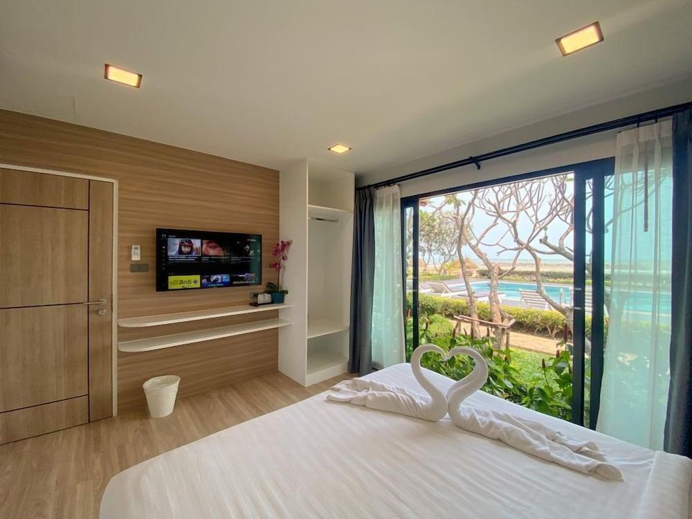 Chez Nous Boutique Resort Haad Chao Samran Buitenkant foto