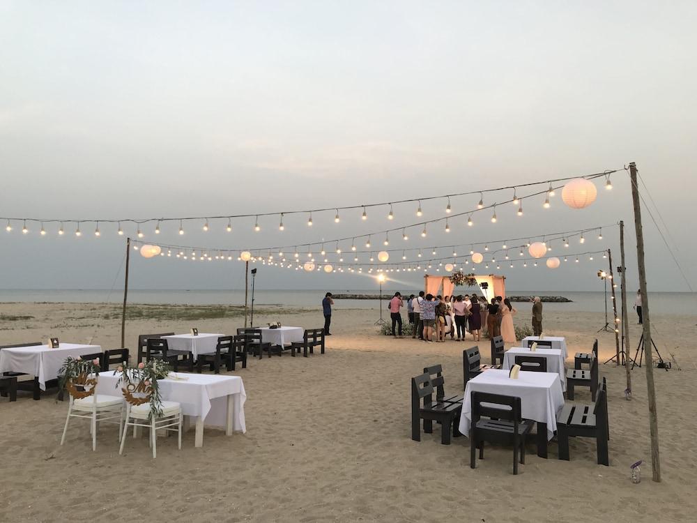 Chez Nous Boutique Resort Haad Chao Samran Buitenkant foto