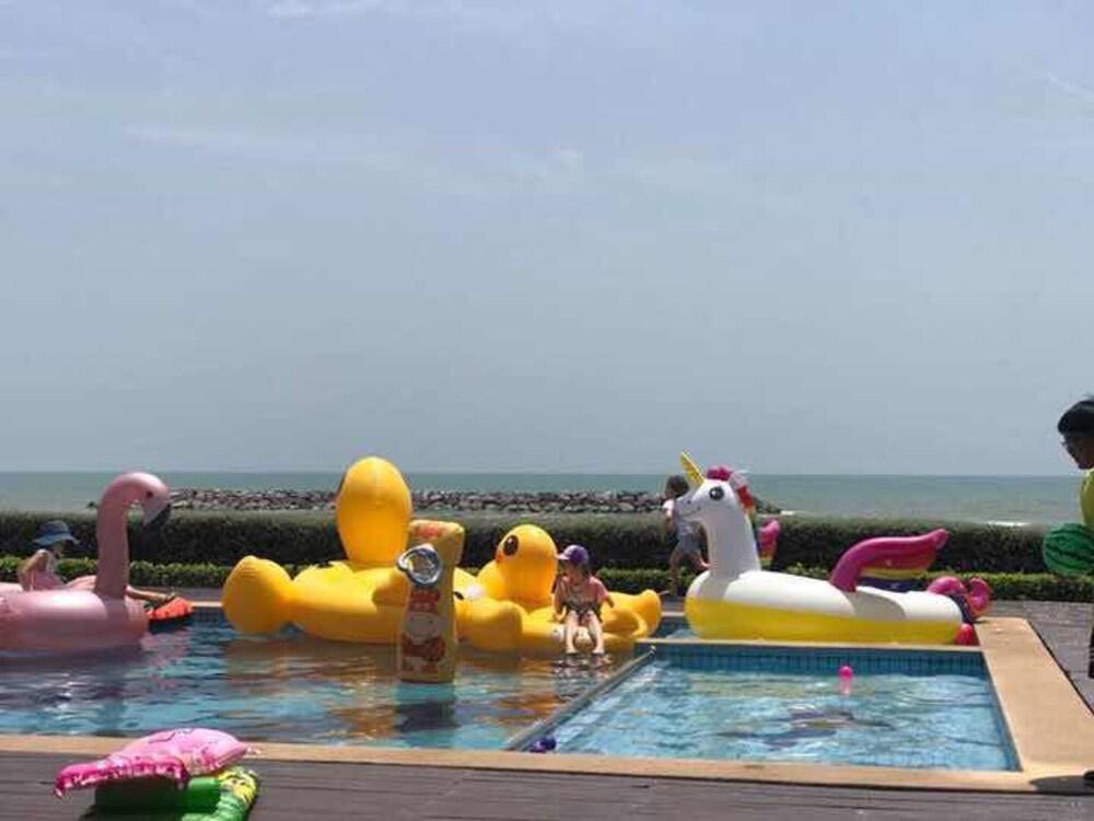 Chez Nous Boutique Resort Haad Chao Samran Buitenkant foto