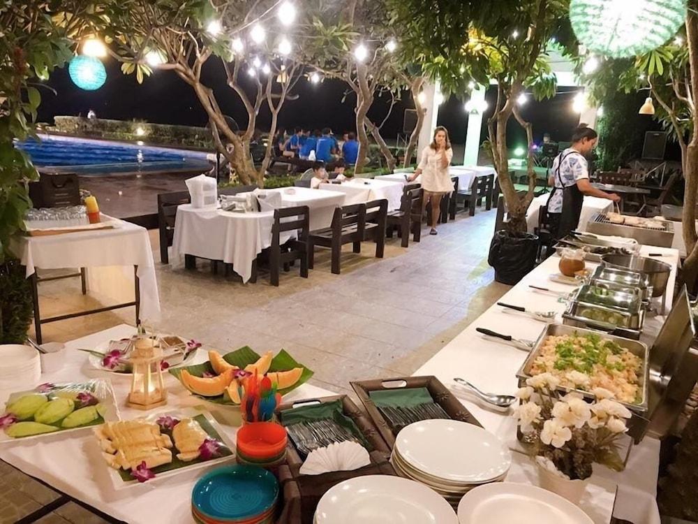 Chez Nous Boutique Resort Haad Chao Samran Buitenkant foto