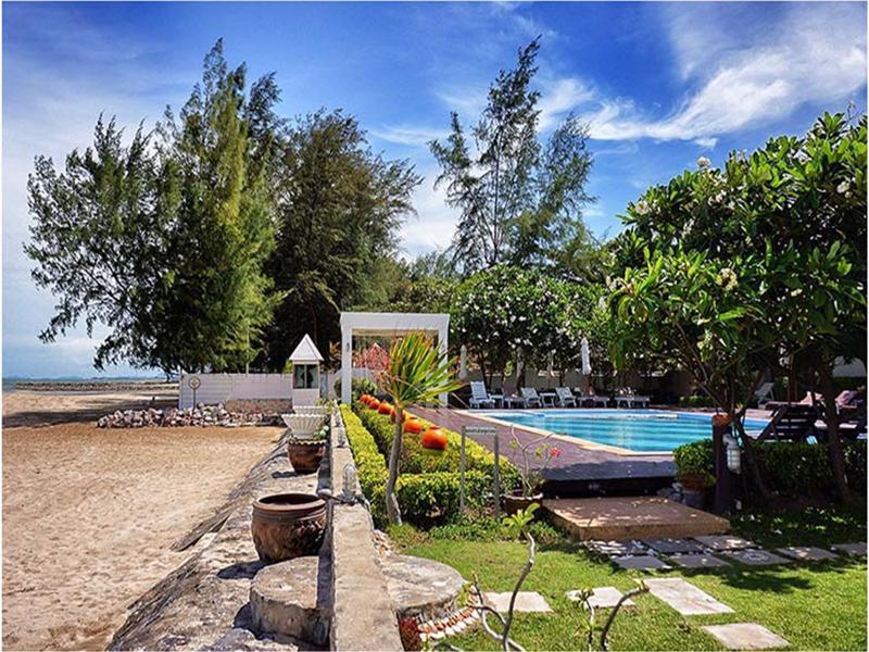 Chez Nous Boutique Resort Haad Chao Samran Buitenkant foto