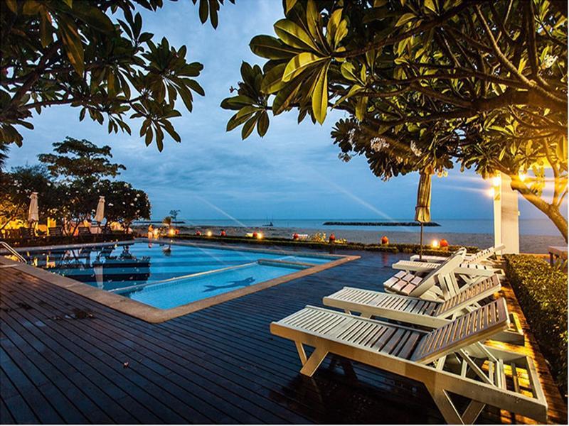 Chez Nous Boutique Resort Haad Chao Samran Buitenkant foto
