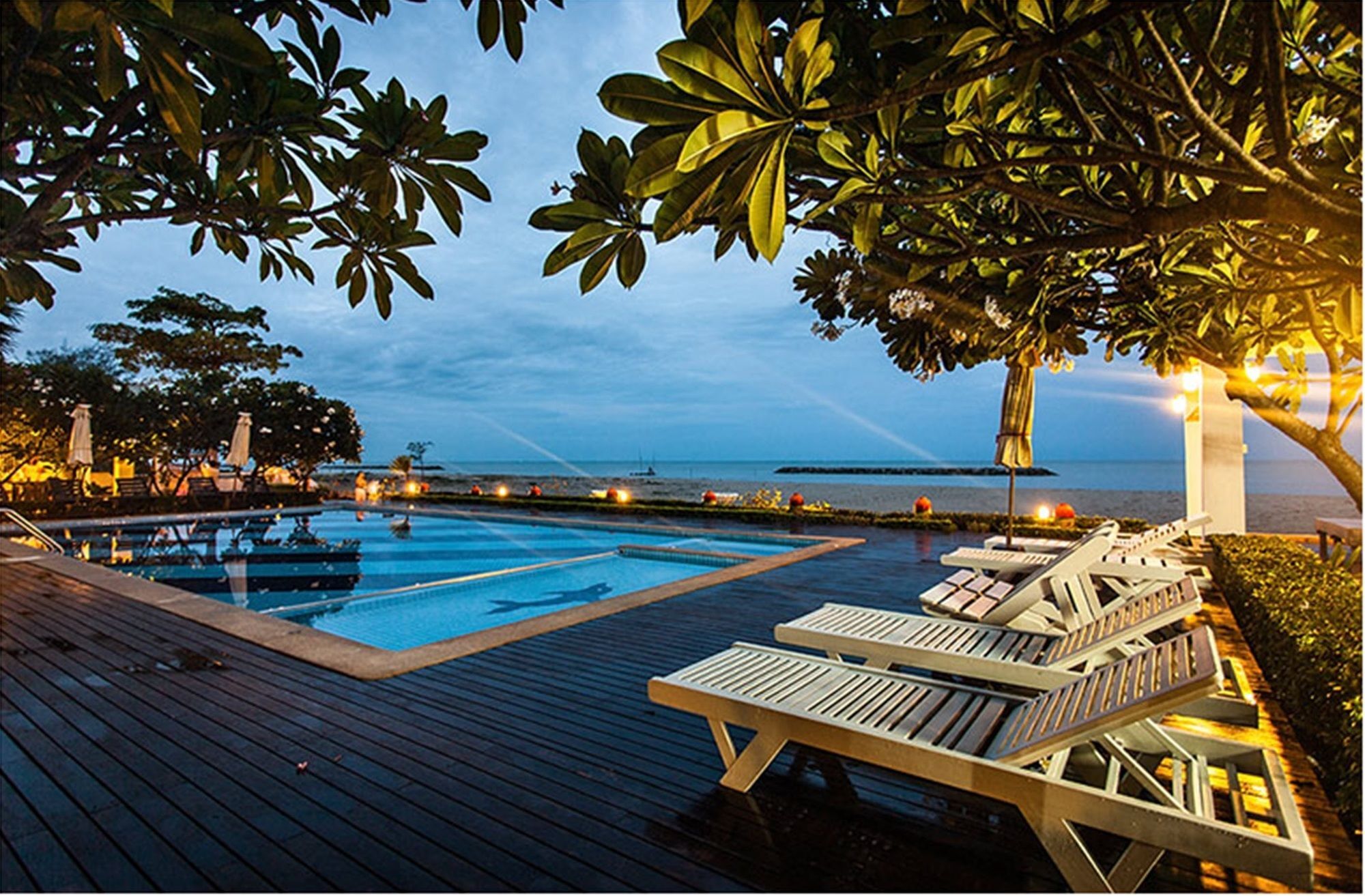 Chez Nous Boutique Resort Haad Chao Samran Buitenkant foto