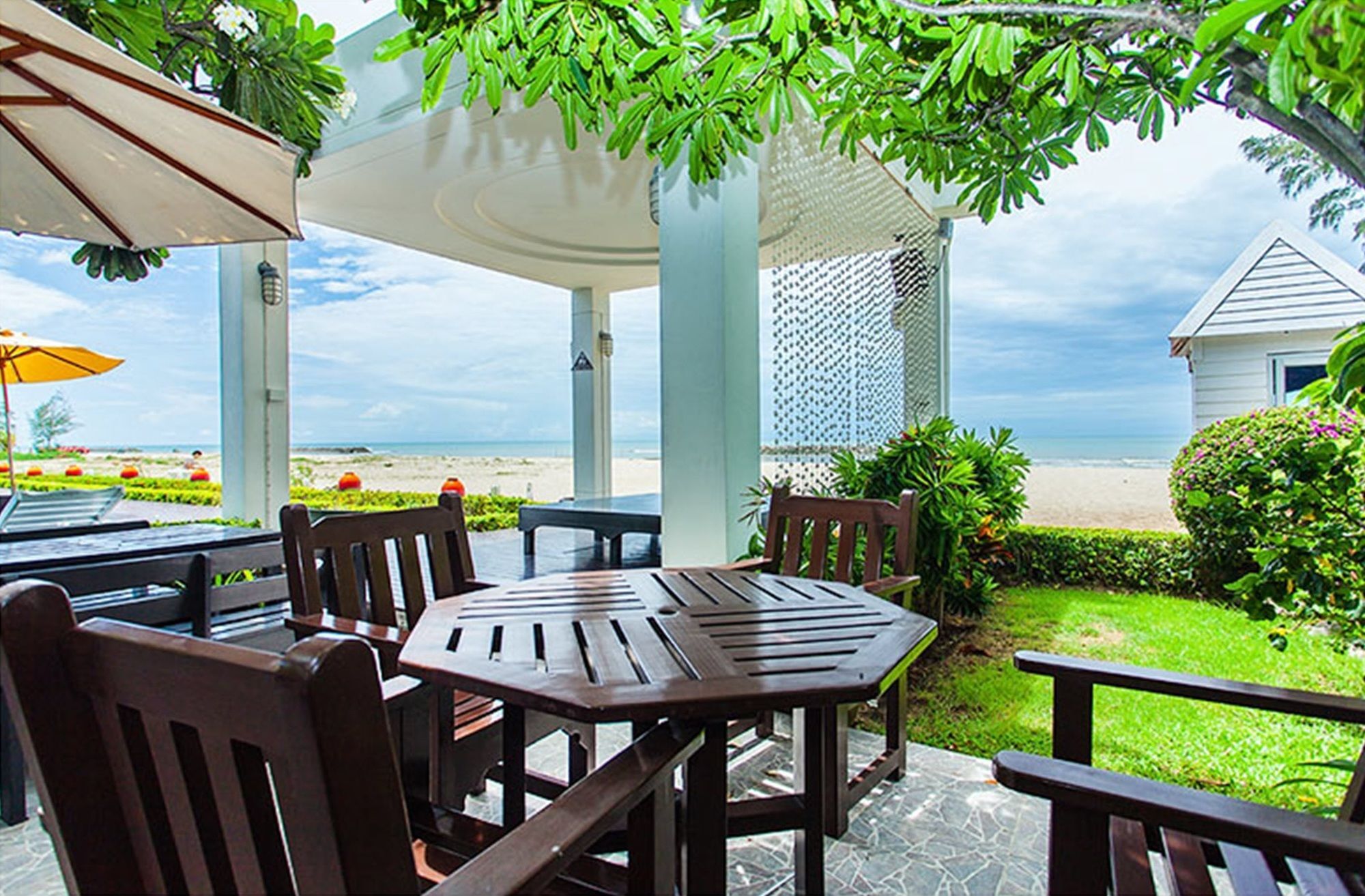 Chez Nous Boutique Resort Haad Chao Samran Buitenkant foto