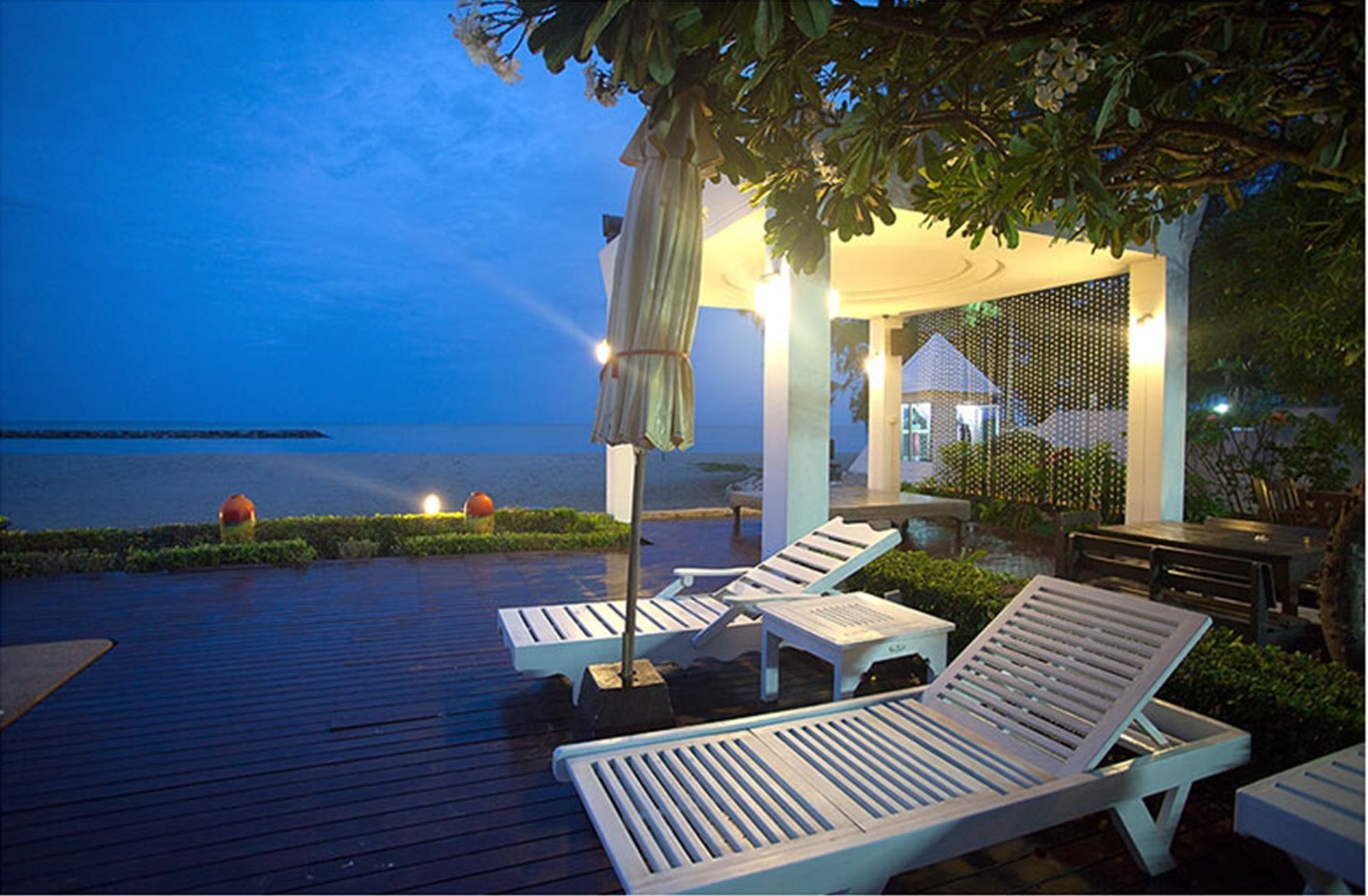 Chez Nous Boutique Resort Haad Chao Samran Buitenkant foto